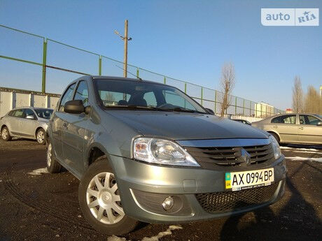 Рено Логан 2011 года Renault Logan 2011 года