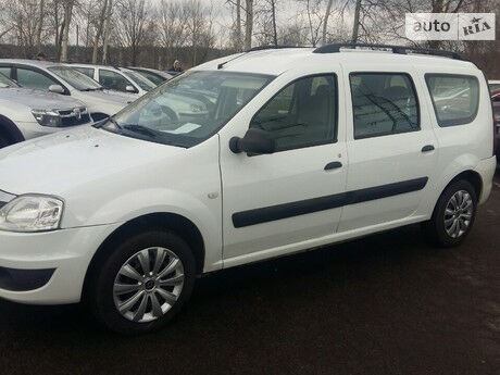 Рено Логан 2012 года Renault Logan 2012 года