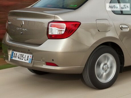 Рено Логан 2008 года Renault Logan 2008 года