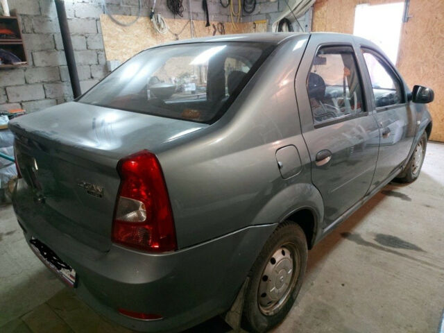 Renault Logan 2012 года