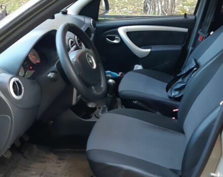 Renault Logan 2011 года - Фото 10 авто