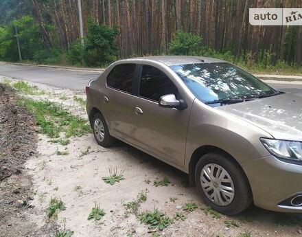 Renault Logan 2015 року