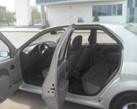 Renault Logan 2006 року - Фото 2 автомобіля