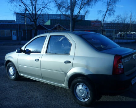 Renault Logan 2012 года
