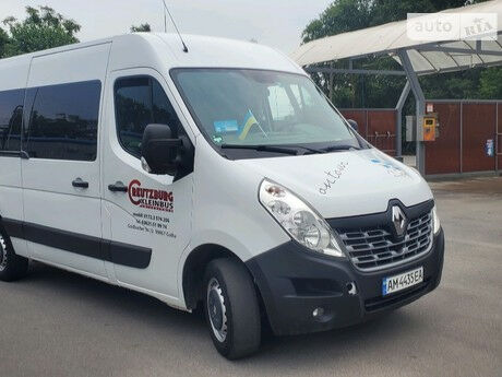 Renault Master пасс. 2014 року