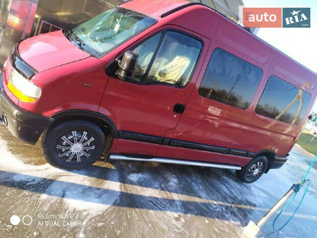 Renault Master пасс. 1999 года