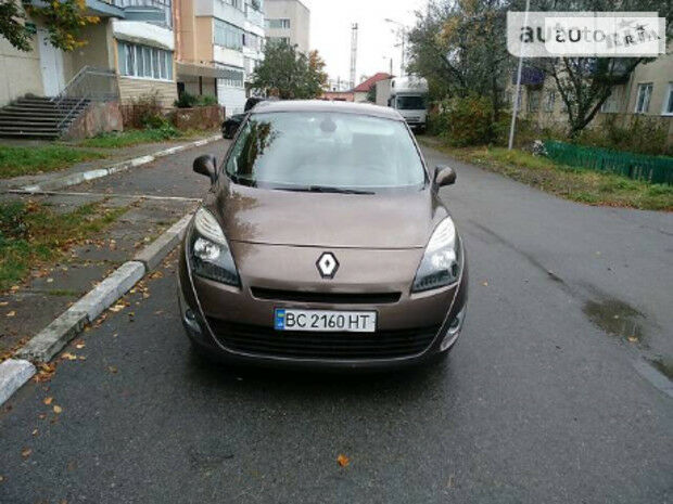 Renault Megane Scenic 2010 року