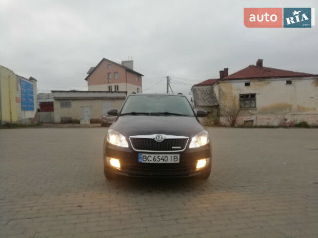 Renault Megane Scenic 2012 года