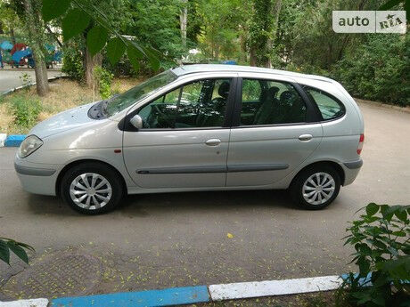 Рено null 2002 года Renault Megane Scenic 2002 года