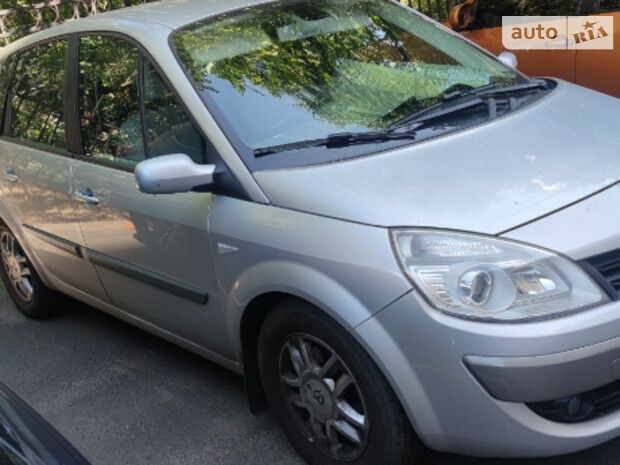 Renault Megane Scenic 2007 года