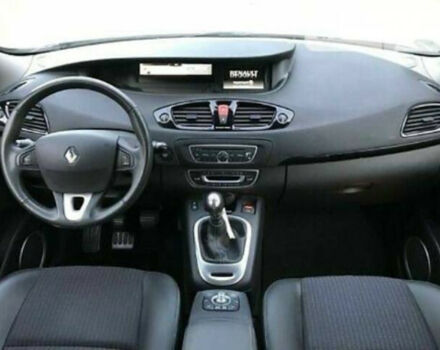 Renault Megane Scenic 2011 года - Фото 2 авто