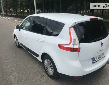 Renault Megane Scenic 2010 года