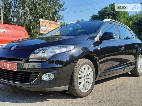 Рено Меган 2013 года Renault Megane 2013 года