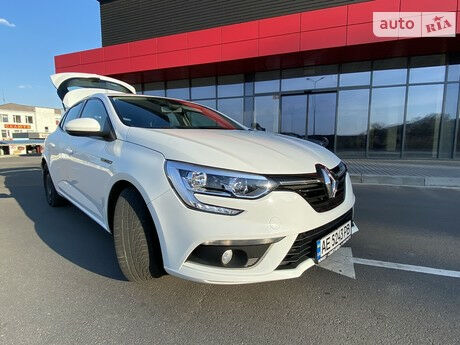 Renault Megane 2016 года