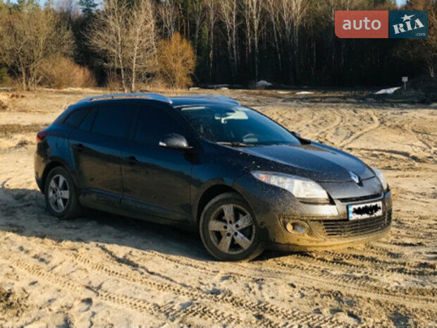 Рено Меган 2012 года Renault Megane 2012 года