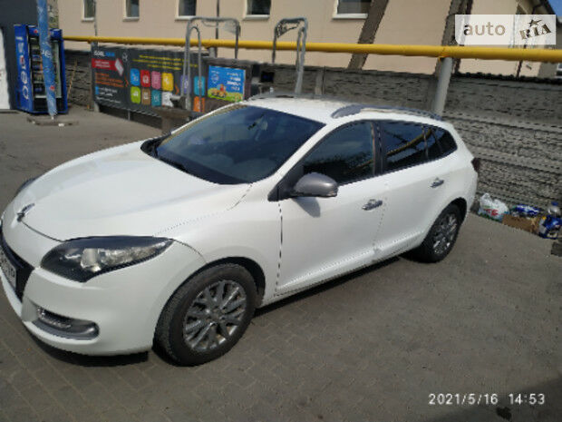 Рено Меган 2013 року Renault Megane 2013 року