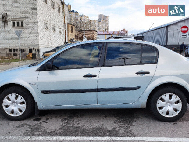 Рено Меган 2005 года Renault Megane 2005 года