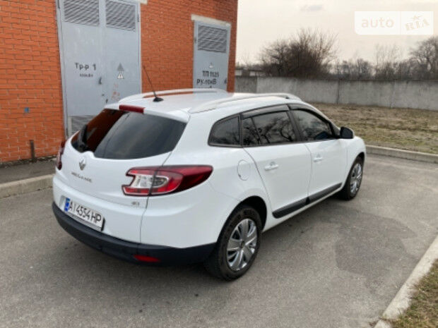 Renault Megane 2010 року