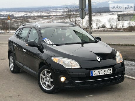 Рено Меган 2011 года Renault Megane 2011 года