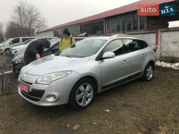 Renault Megane 2011 року