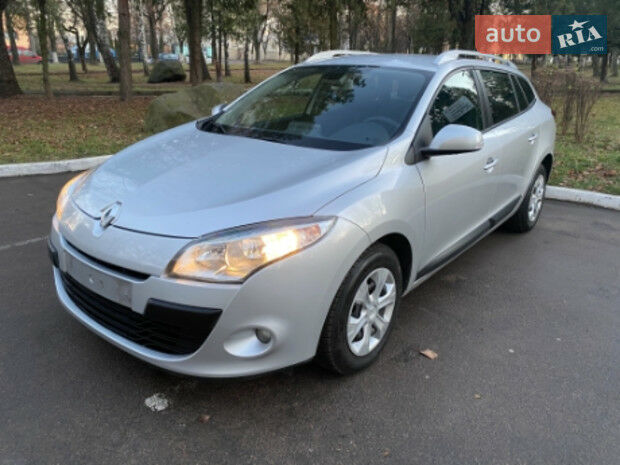 Renault Megane 2011 року