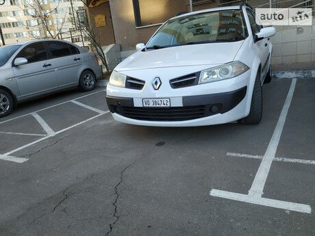 Рено Меган 2008 года Renault Megane 2008 года