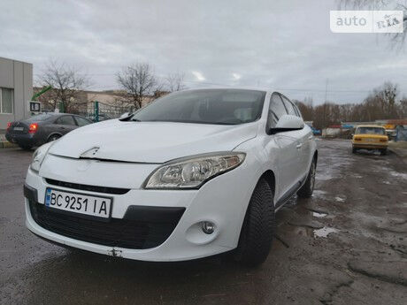 Рено Меган 2011 року Renault Megane 2011 року