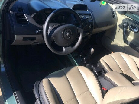 Рено Меган 2006 року Renault Megane 2006 року