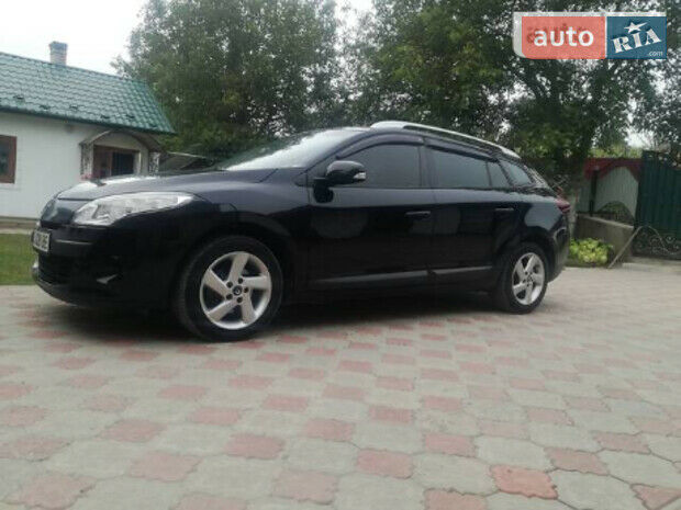 Renault Megane 2011 року