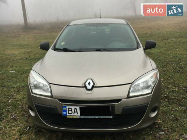 Renault Megane 2011 року