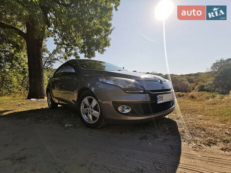 Рено Меган 2013 года Renault Megane 2013 года