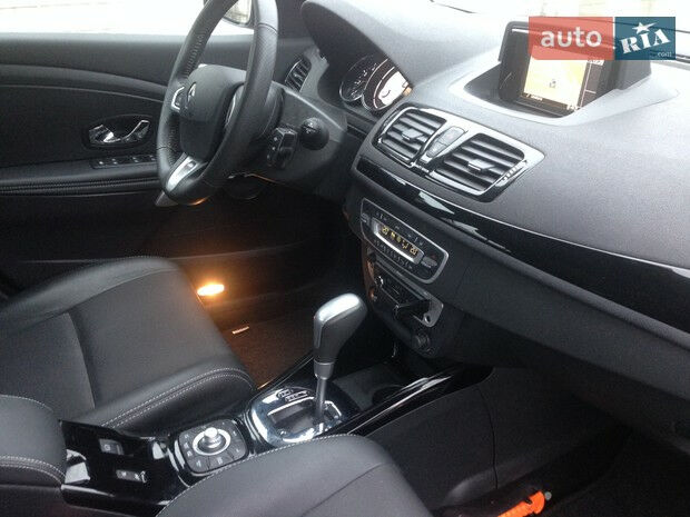 Renault Megane 2012 року