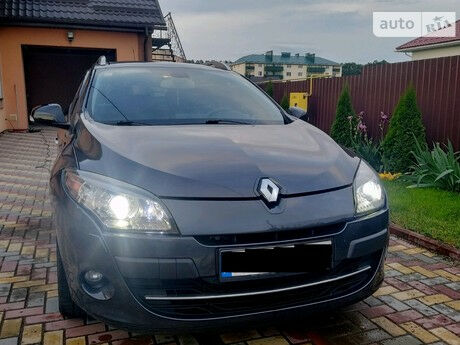 Рено Меган 2012 года Renault Megane 2012 года