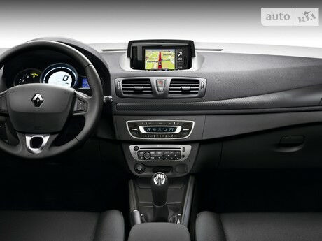 Рено Меган 2010 года Renault Megane 2010 года