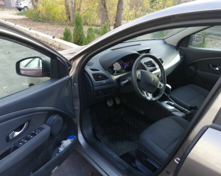 Фото 2 авто Рено Меган 2011 года на Automoto.ua Renault Megane 2011 года - Фото 2 авто