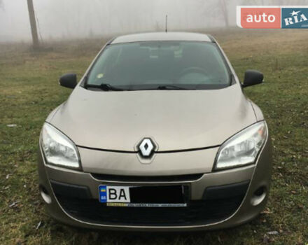Renault Megane 2011 року - Фото 3 автомобіля
