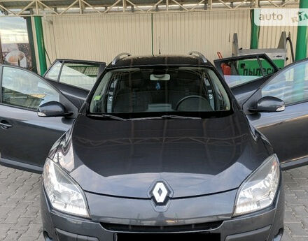 Renault Megane 2010 года