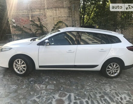 Renault Megane 2011 року