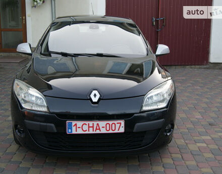 Renault Megane 2011 року