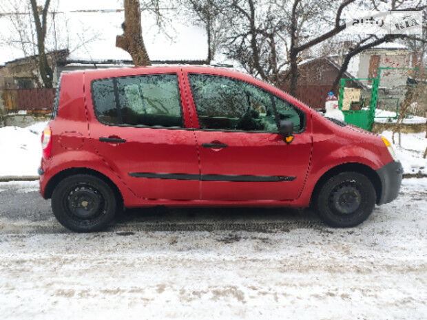 Renault Modus 2004 года