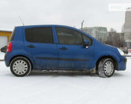 Фото на отзыв с оценкой 4.6 о Renault Modus 2008 году выпуска от автора "Віра" с текстом: Компактвен, зручна посадка, комфортний салон, мала витрата палива, недорогий в утриманні, досить ...