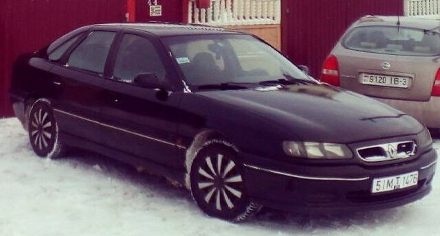 Рено Сафран 1998 года Renault Safrane 1998 года