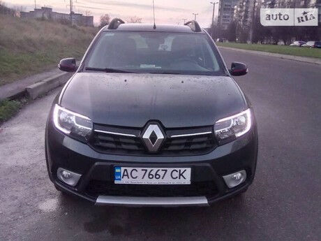 Renault Sandero StepWay 2019 года