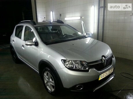 Рено Сандеро СтэпВэй 2016 года Renault Sandero StepWay 2016 года