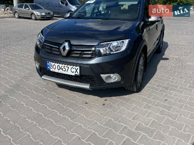Renault Sandero StepWay 2021 року