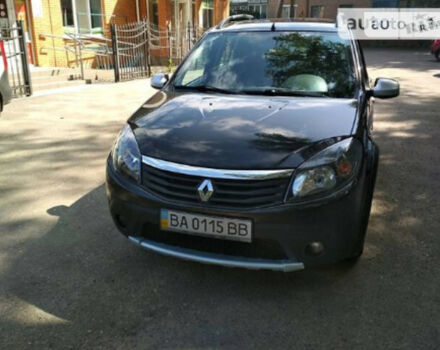 Renault Sandero StepWay 2013 года