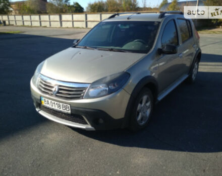 Renault Sandero StepWay 2013 года