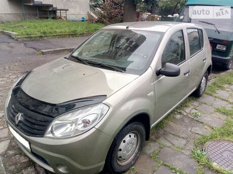 Рено Сандеро 2011 года Renault Sandero 2011 года