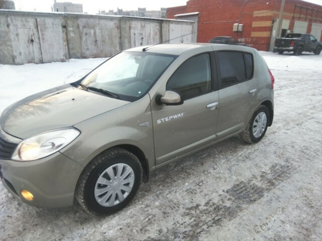 Renault Sandero 2014 года