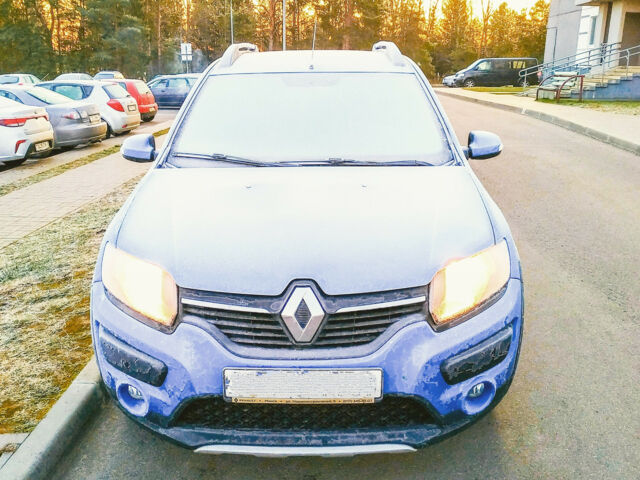 Renault Sandero 2015 року